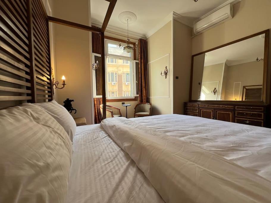 Authentic 3Br Apartment In Downtown, Le Caire Extérieur photo