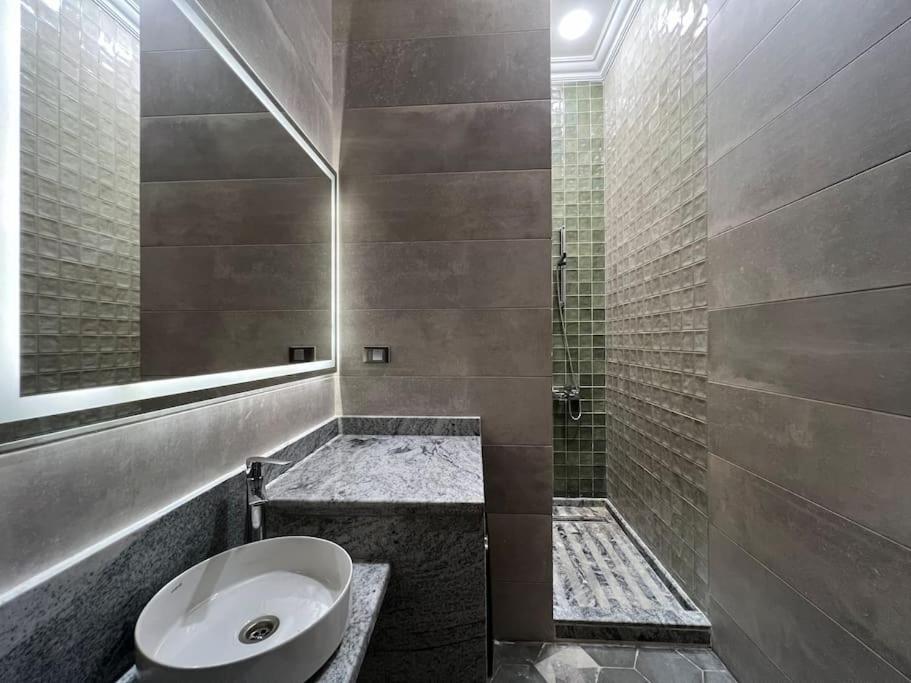 Authentic 3Br Apartment In Downtown, Le Caire Extérieur photo