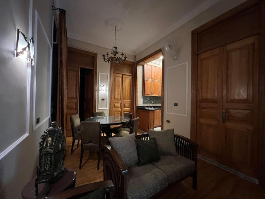 Authentic 3Br Apartment In Downtown, Le Caire Extérieur photo
